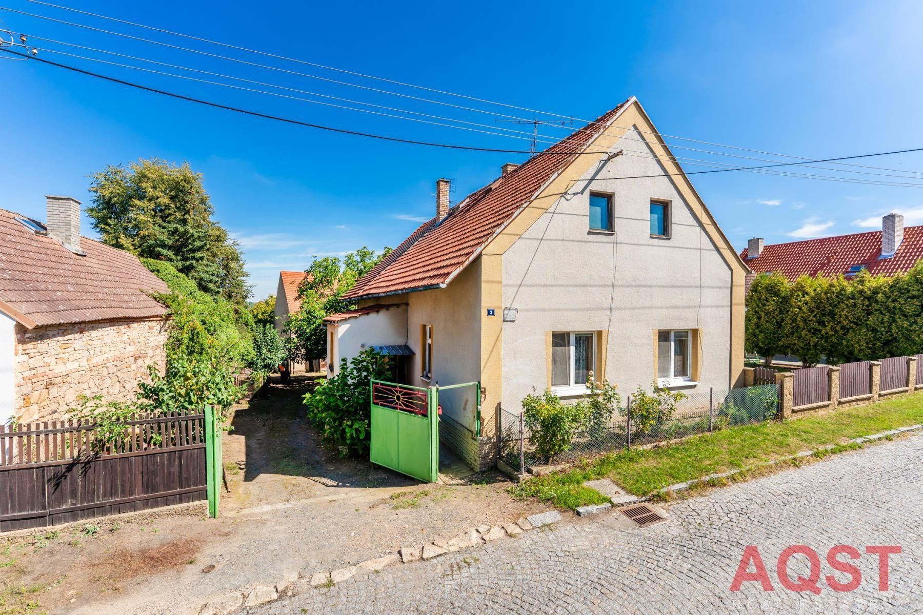 Prodej rodinný dům - Nouzov, Senomaty, 289 m²