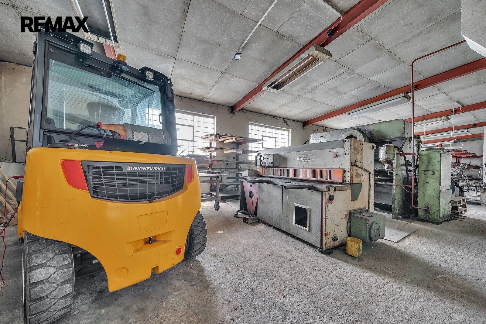 Pronájem výrobní prostory - Radim Studeňany, 228 m² - 5