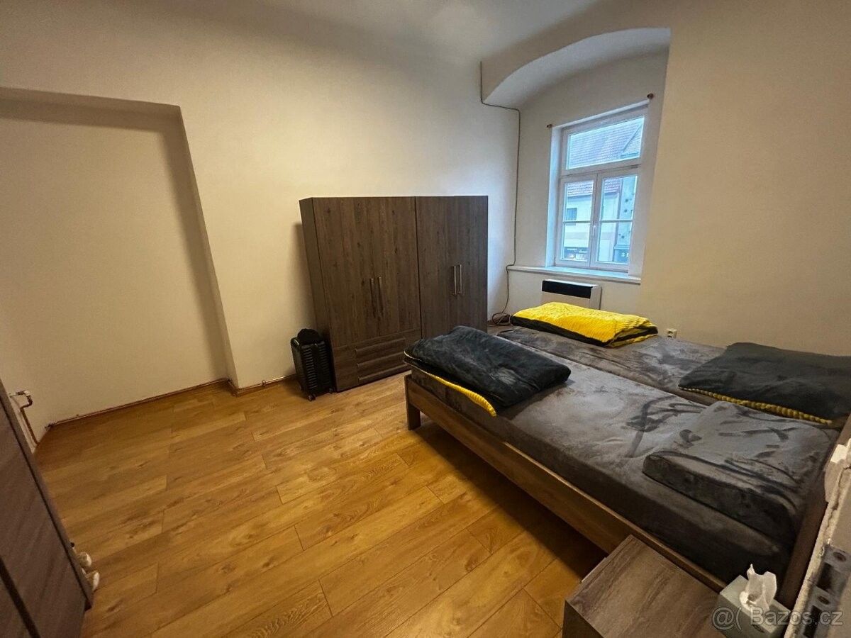 Pronájem byt - Moravské Budějovice, 676 02