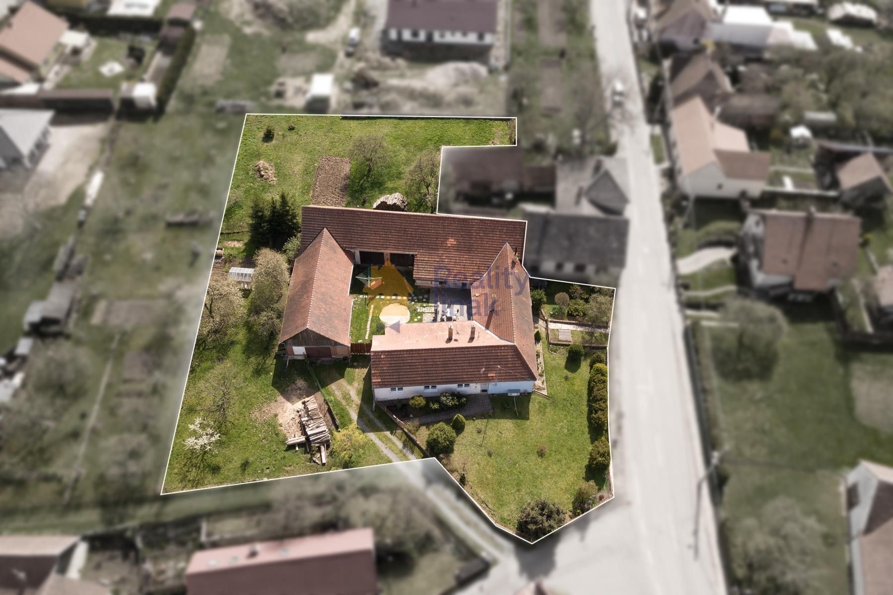 Prodej rodinný dům - Žďár, 332 m²