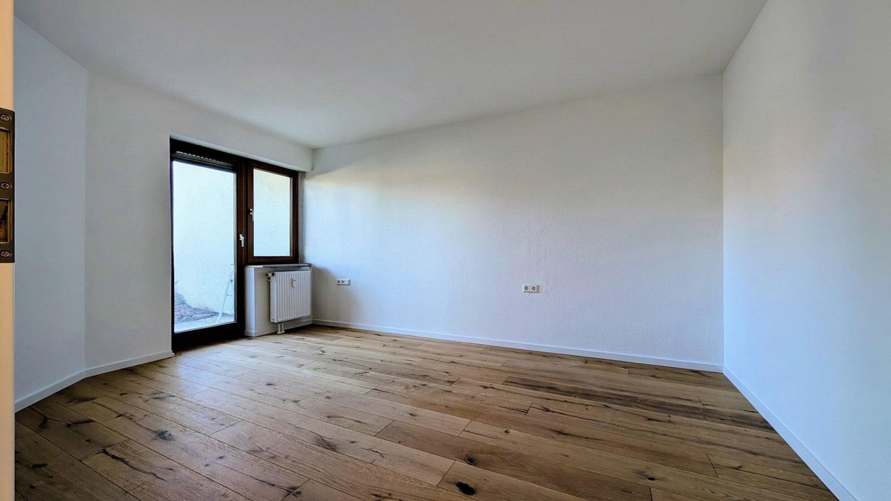 Prodej byt 3+1 - , Bádensko-Württembersko, 81 m² - 5