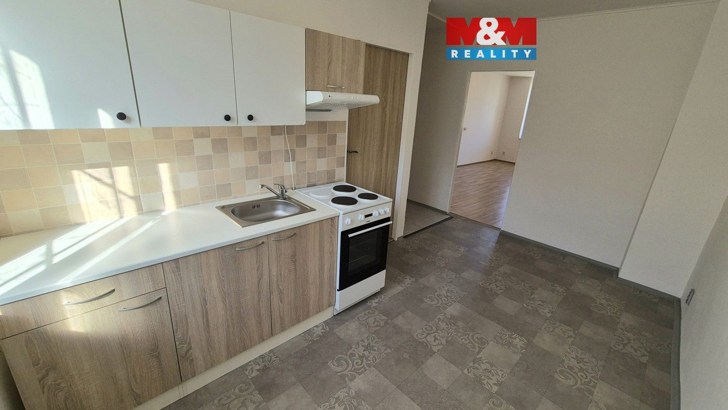 1+1, plk. Stříbrného, Kladno, 40 m²