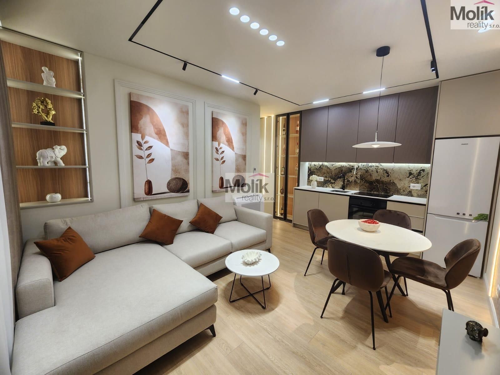 2+kk, Drač, 68 m² - 1