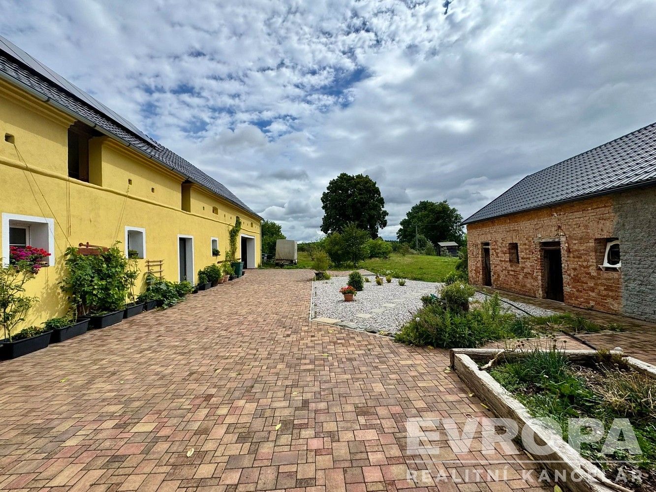 Prodej chalupa - Lisov, okres Plzeň-jih, Plzeňský kraj, 345 m² - 2