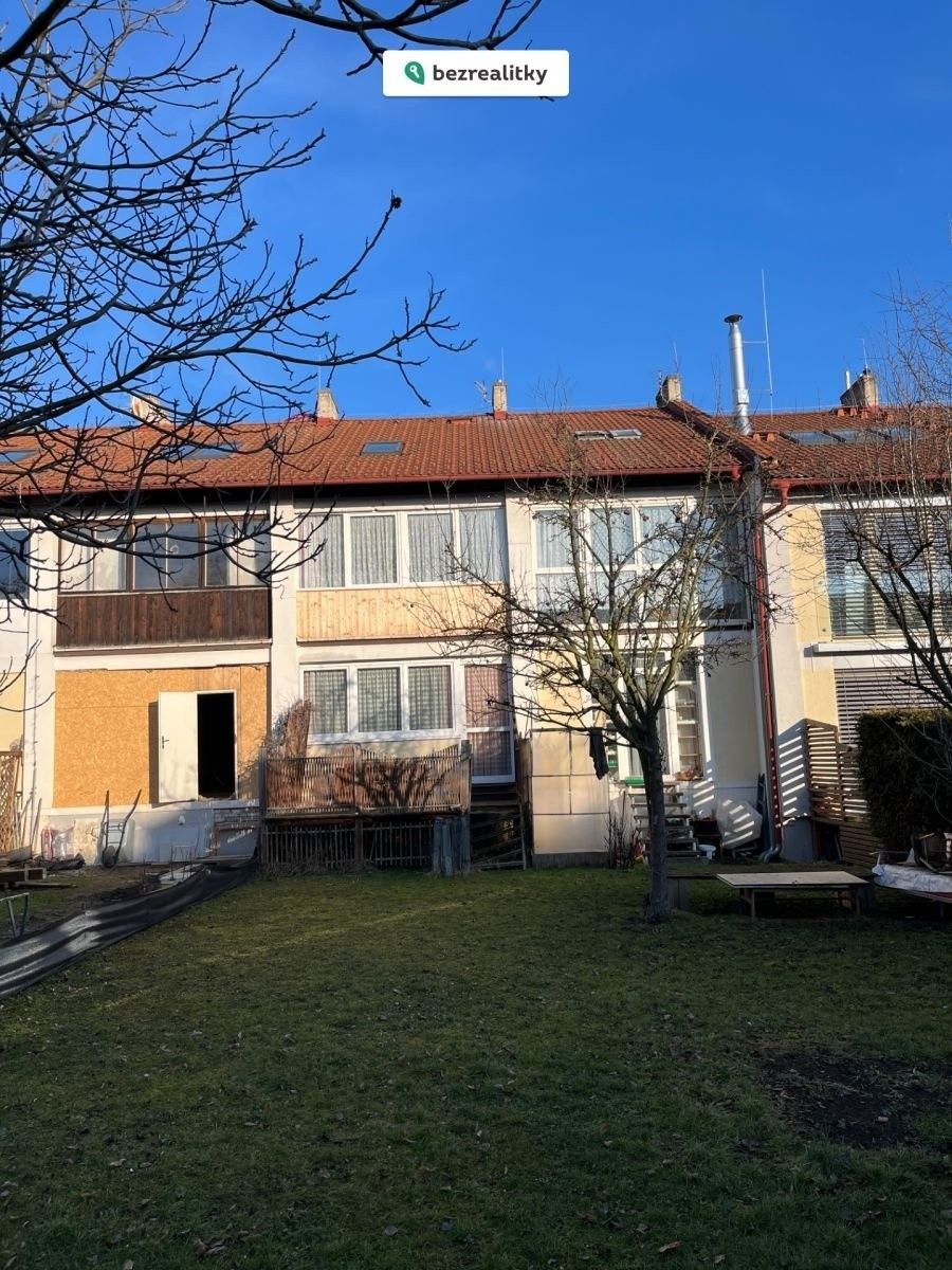 Prodej rodinný dům - Brigádníků 2949, Praha, 130 m²