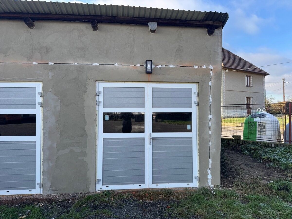 Garáže, Krupá, 270 09