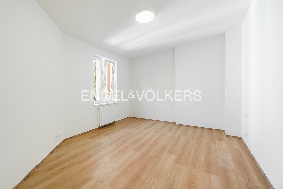 Byt 2+kk · 65 m² · Vosmíkových 832, Praha Libeň - 3