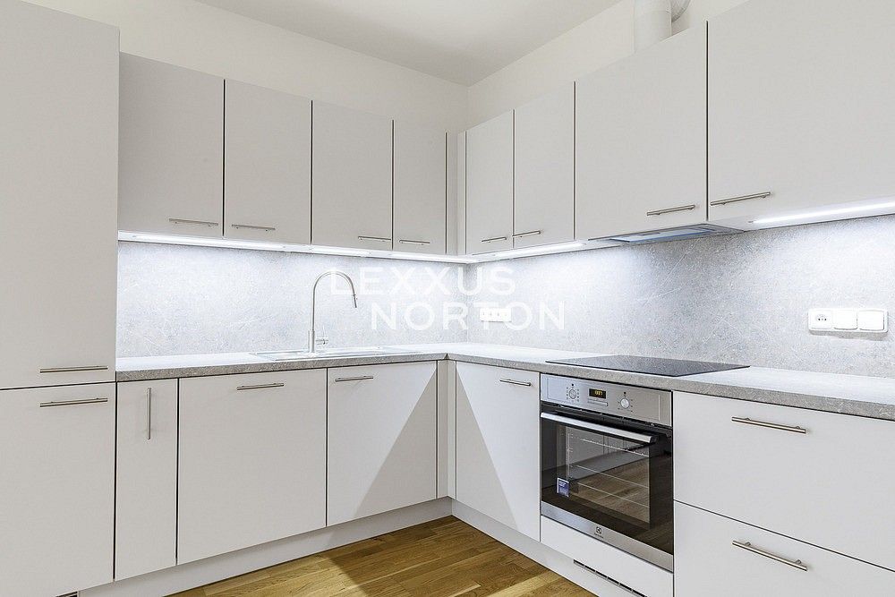 Byt 2+kk · 57 m² · Praha - Nusle, okres Praha 4, Hlavní město Praha - 3