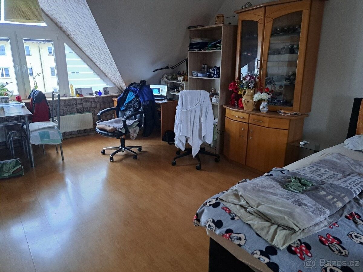 Prodej byt - Šestajovice, 250 92