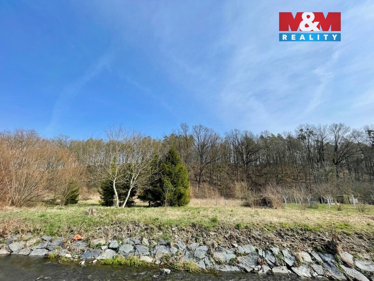 Prodej pozemek pro bydlení - Bílov, 743 01