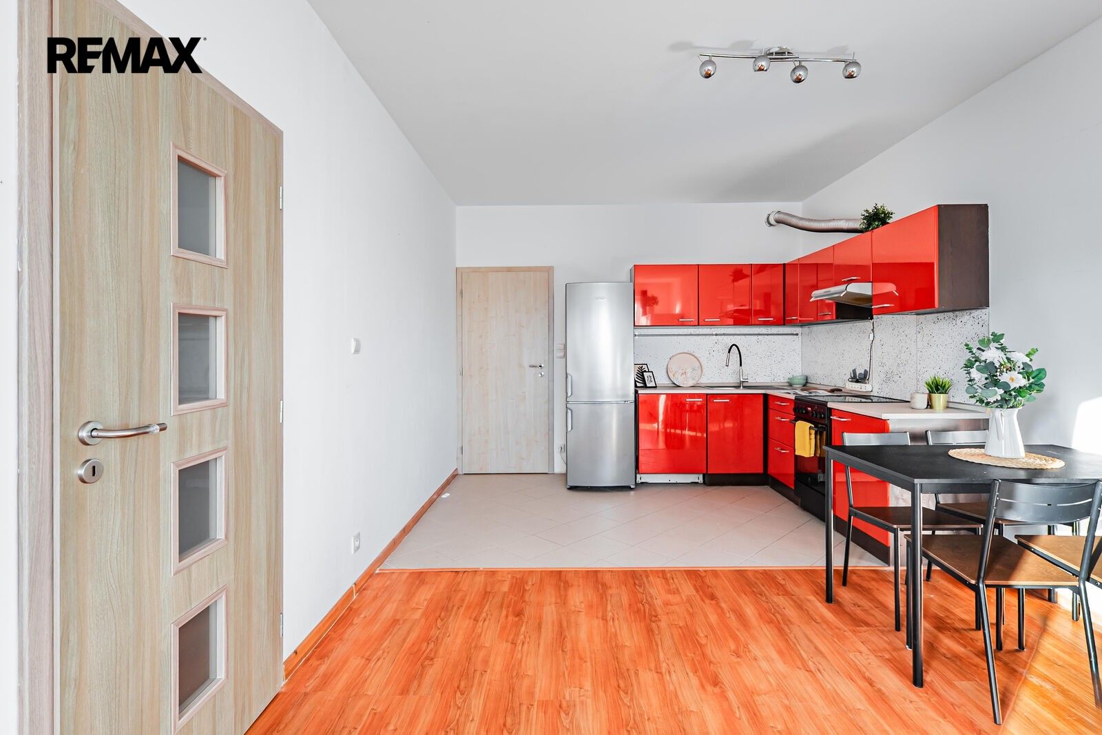 2+kk, Zakšínská 607, Praha Střížkov, 52 m² - 2
