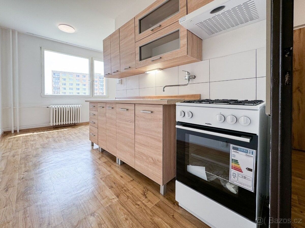 Pronájem byt - Chomutov, 430 04