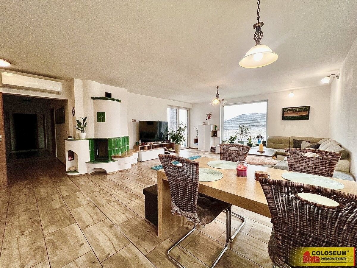 Prodej rodinný dům - Hrušovany nad Jevišovkou, 671 67