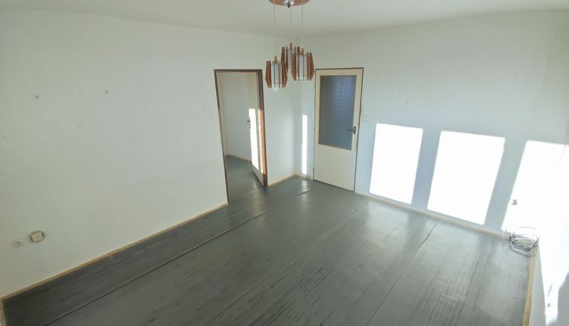 Prodej byt 3+1 - Třebechovická, Hradec Králové, 56 m²