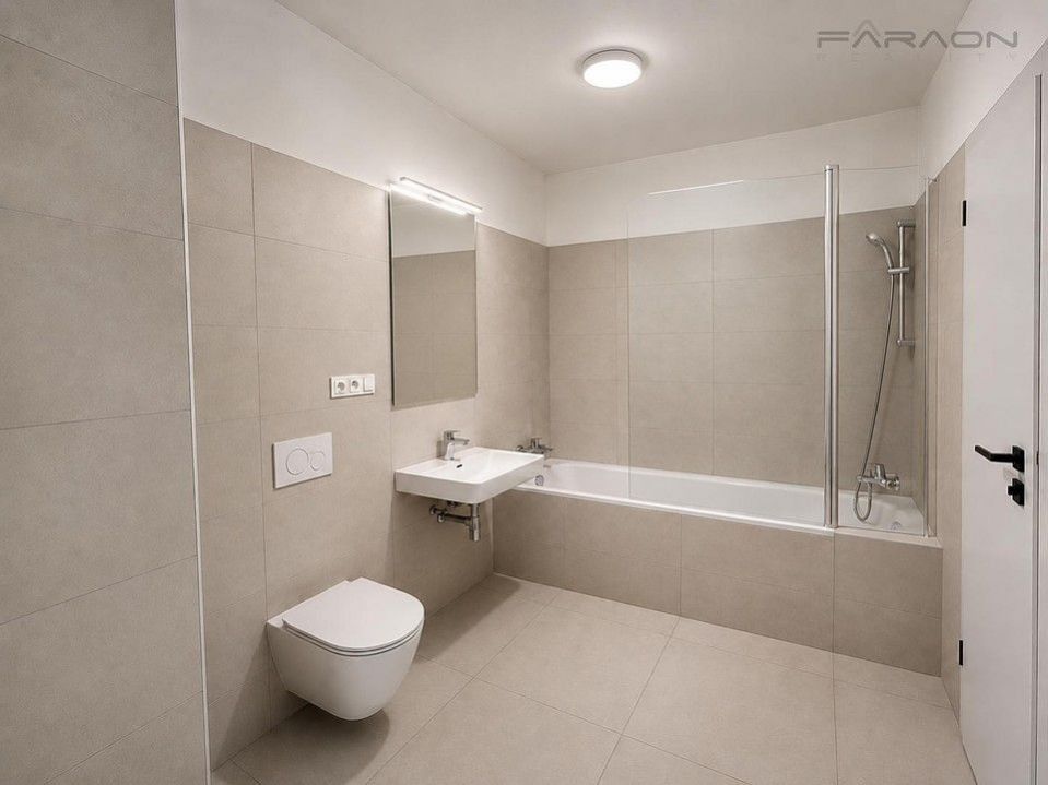 2+kk, Švarcova,Praha 8, Karlín, 55 m² - 1