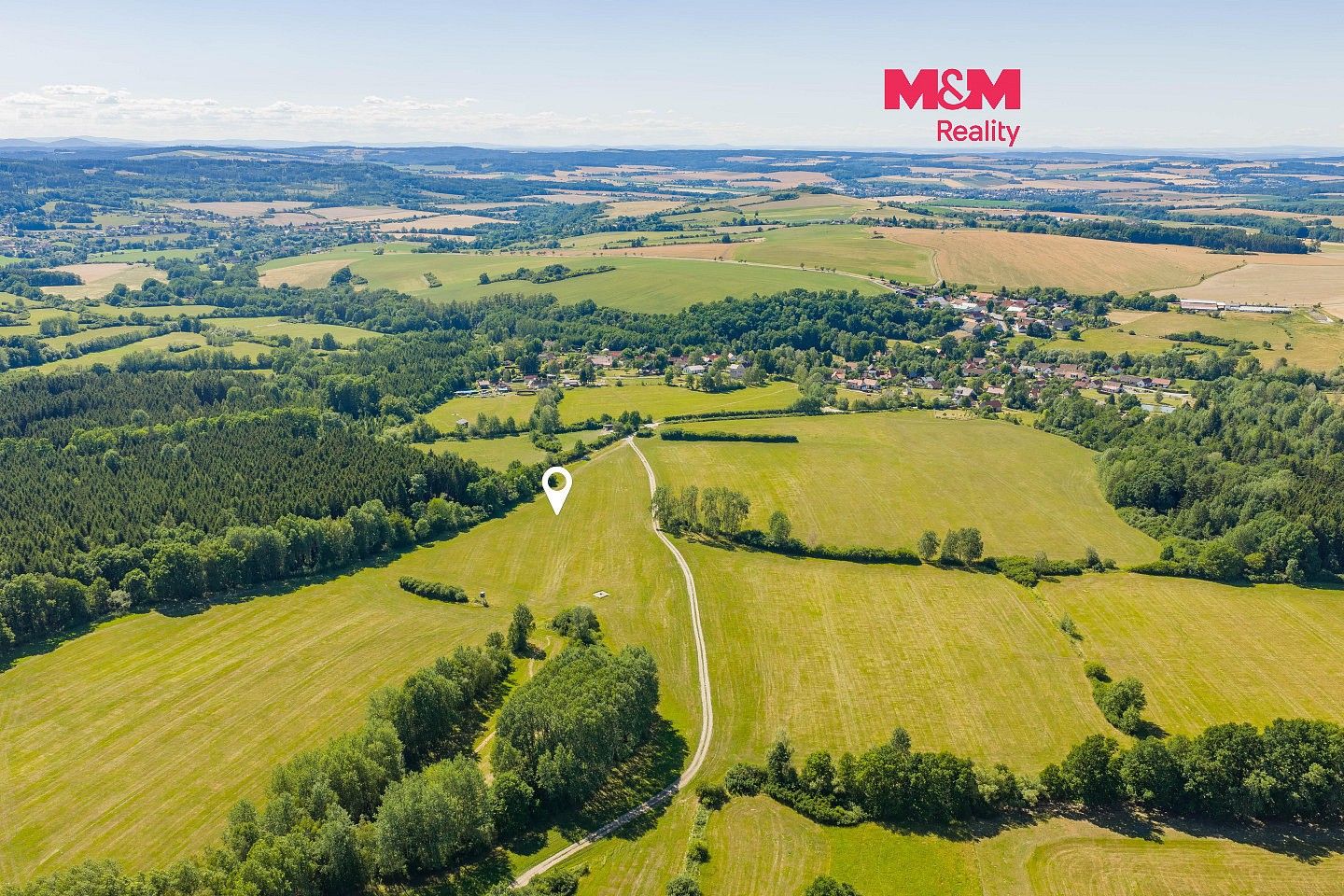 Louka, 8 785 m²