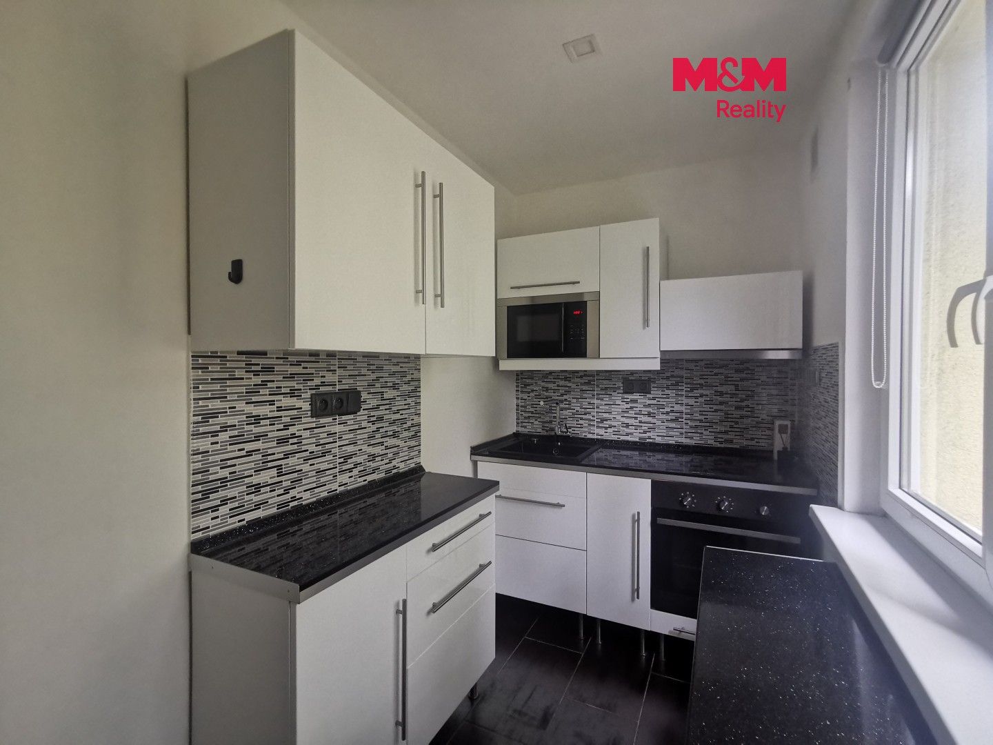 Prodej byt 2+1 - Vojtěcha Martínka, Orlová, 53 m² - 1