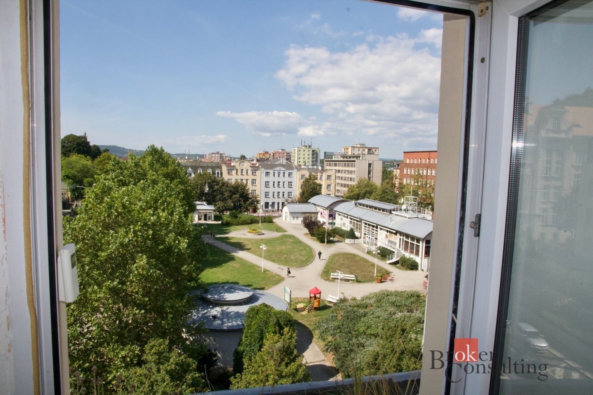 3+1, náměstí Dr. M. Horákové 982, Karlovy Vary, 90 m² - 2