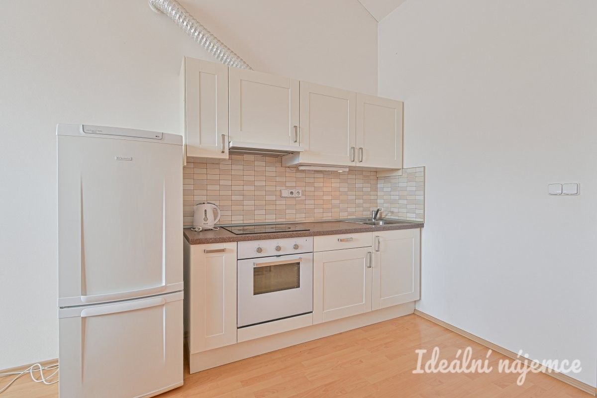 Pronájem byt 2+kk - Černého, Brno, 53 m² - 2