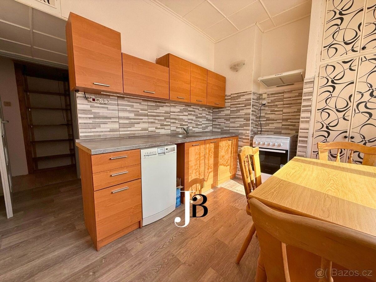 Pronájem byt - Aš, 352 01