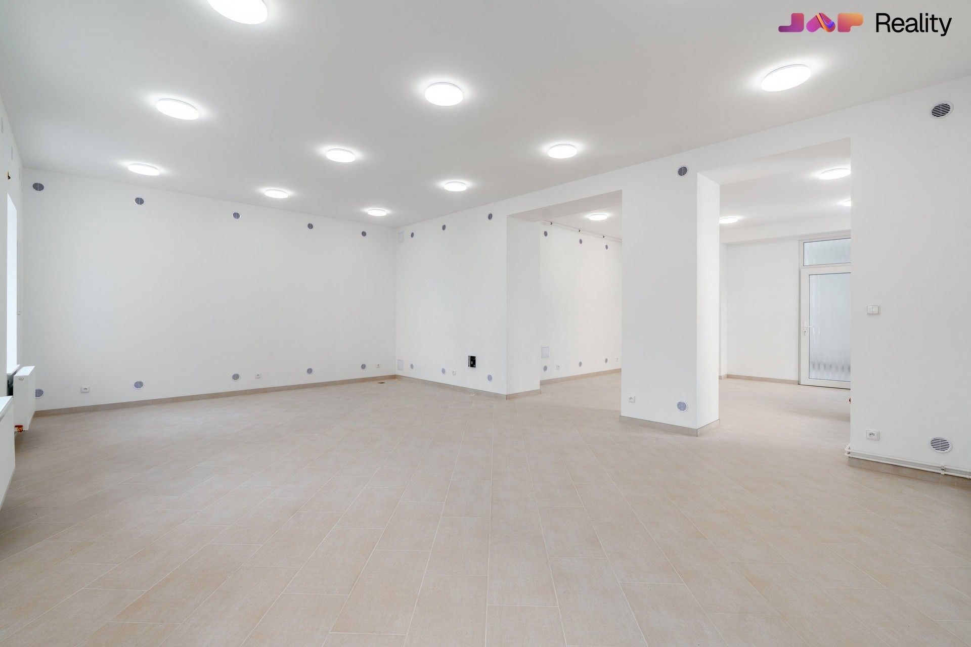 Pronájem komerční - Palackého nám. 14, Rosice, 100 m² - 5