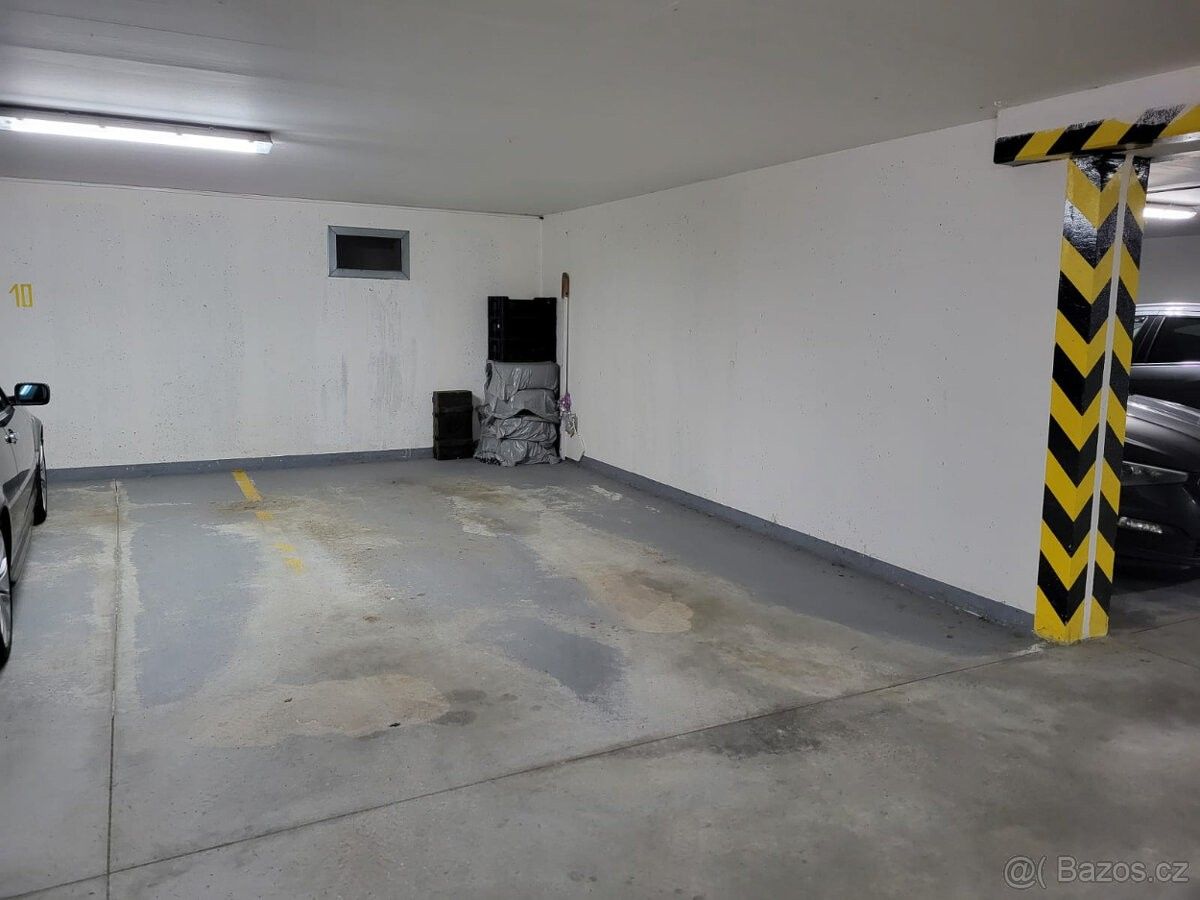 Pronájem garáž - Jihlava, 586 01