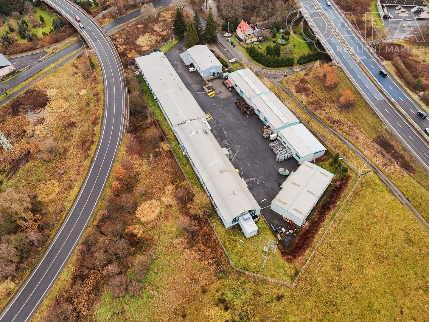 Výrobní prostory, Hroznětínská, Ostrov, 140 m²