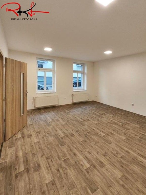 Pronájem kancelář - Mladá Boleslav, 293 01