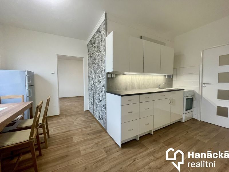 Pronájem byt 3+1 - Višňovce, Hulín, 70 m²