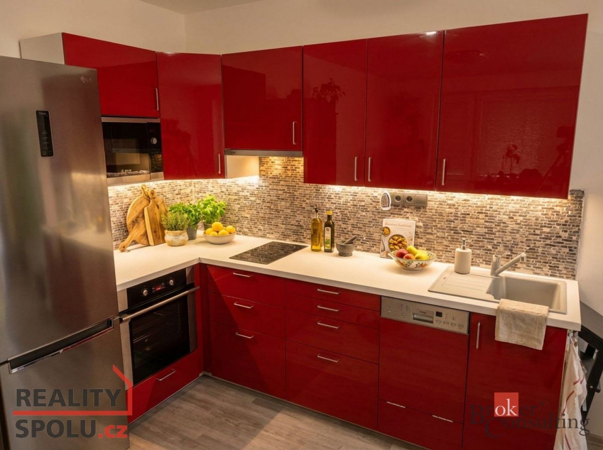 2+kk, Mirotická, Praha, 40 m²