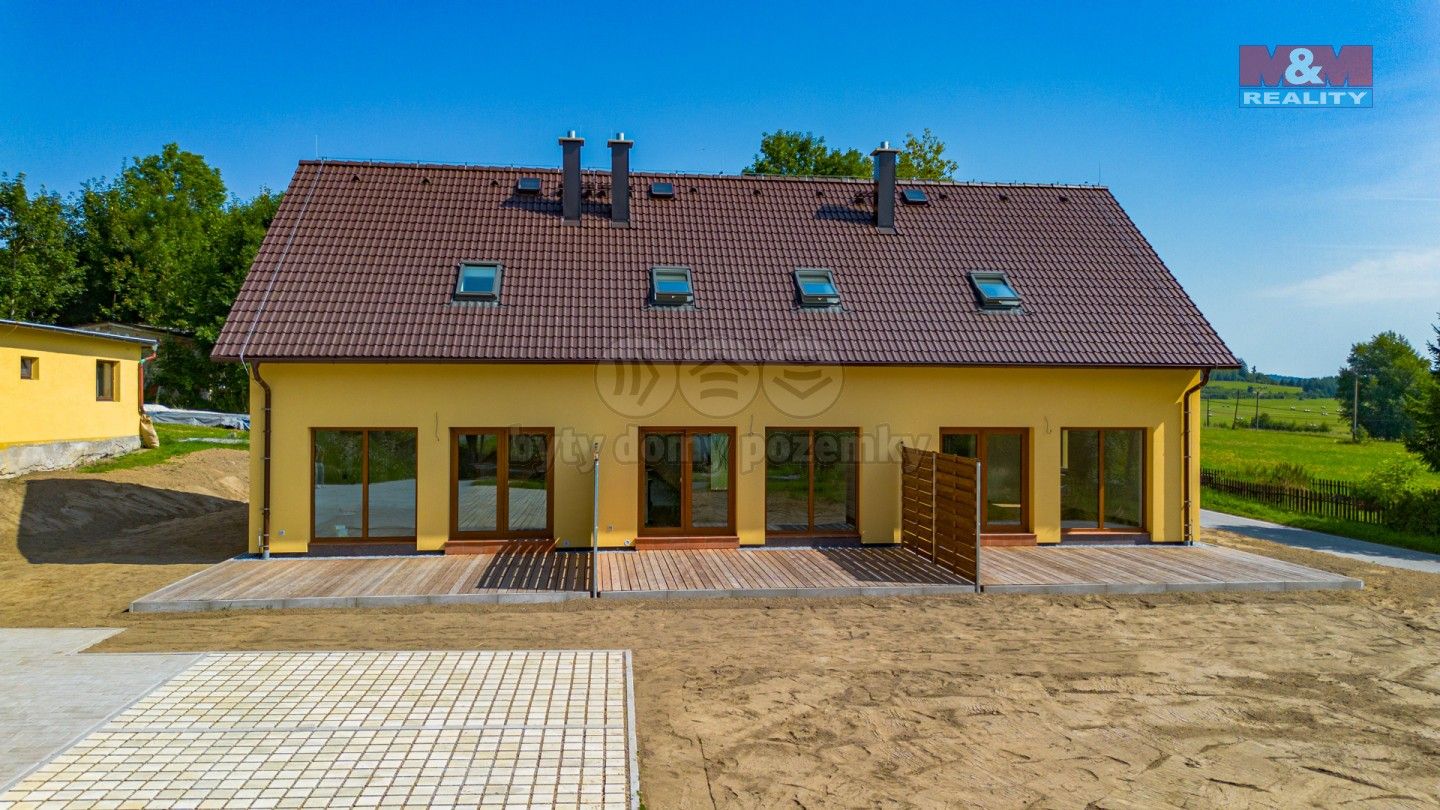 Činžovní domy, Bližná, Černá v Pošumaví, 249 m²