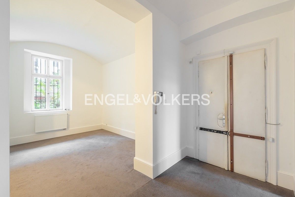 Kancelář · 77 m² · Janáčkovo nábřeží 713, Praha Smíchov - 4