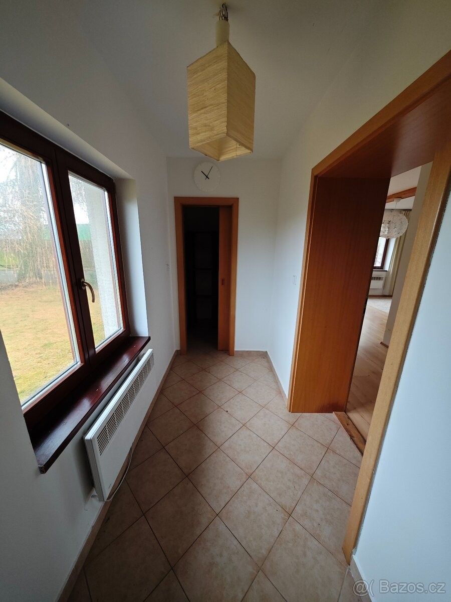 Pronájem rodinný dům - Mukařov, 251 62