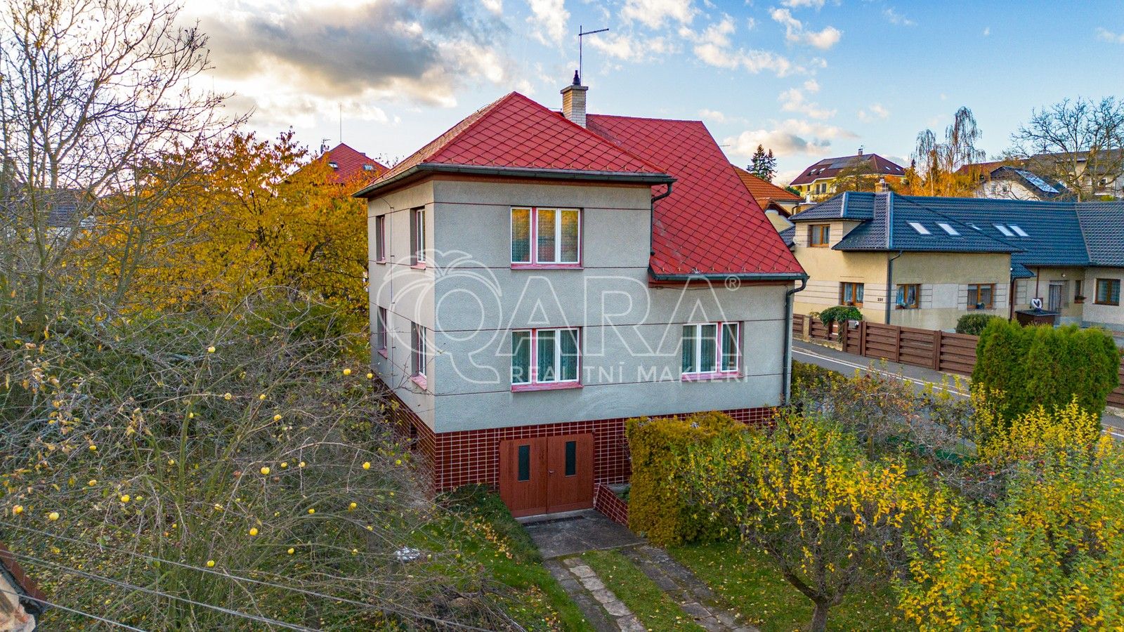 Rodinné domy, Sokolovická, Komárov, 140 m²