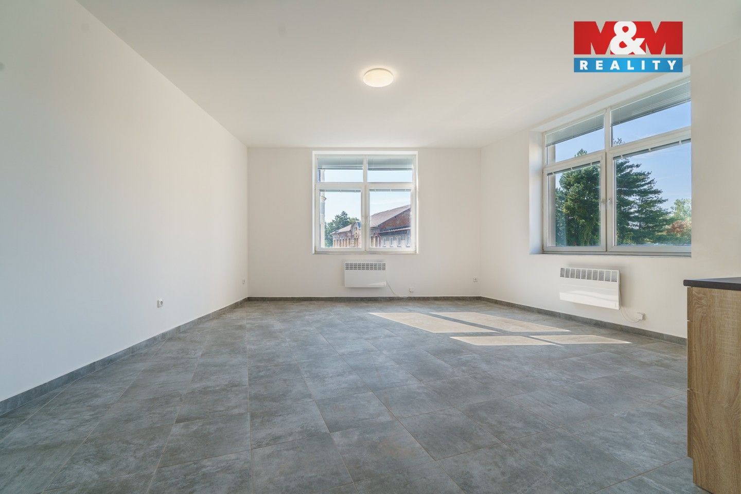 Pronájem byt 1+kk - Nádražní, Sokolov, 40 m²