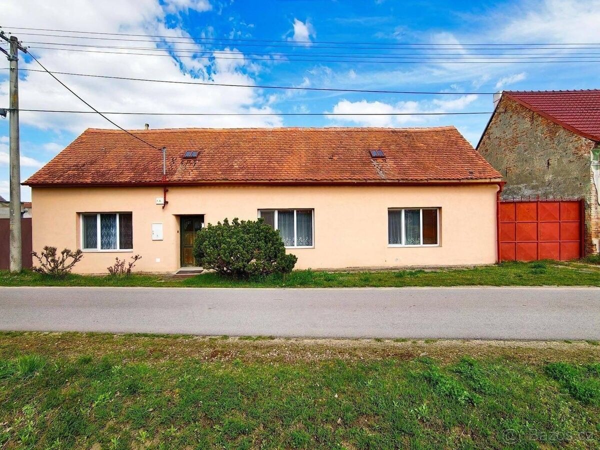 Chaty, Březí u Mikulova, 691 81 - 1