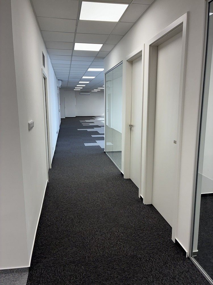 Kancelář · 200 m² · Praha - Chodov, okres Praha 11, Hlavní město Praha - 3