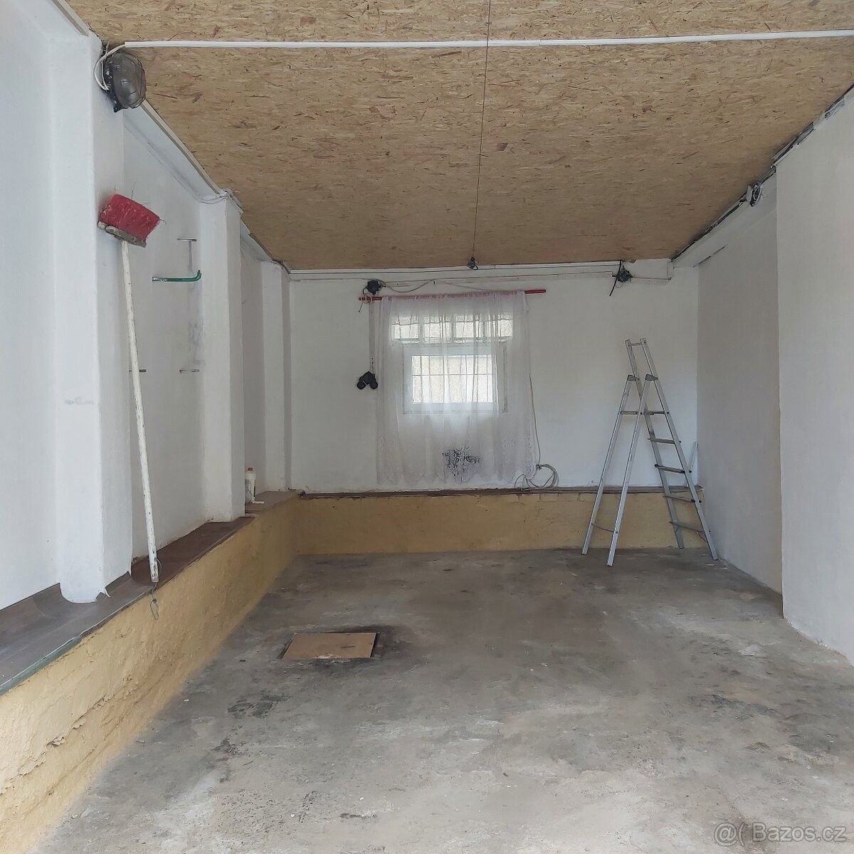 Garáže, Plzeň, 312 00