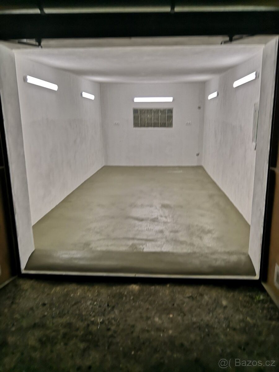 Garáže, Frenštát pod Radhoštěm, 744 01