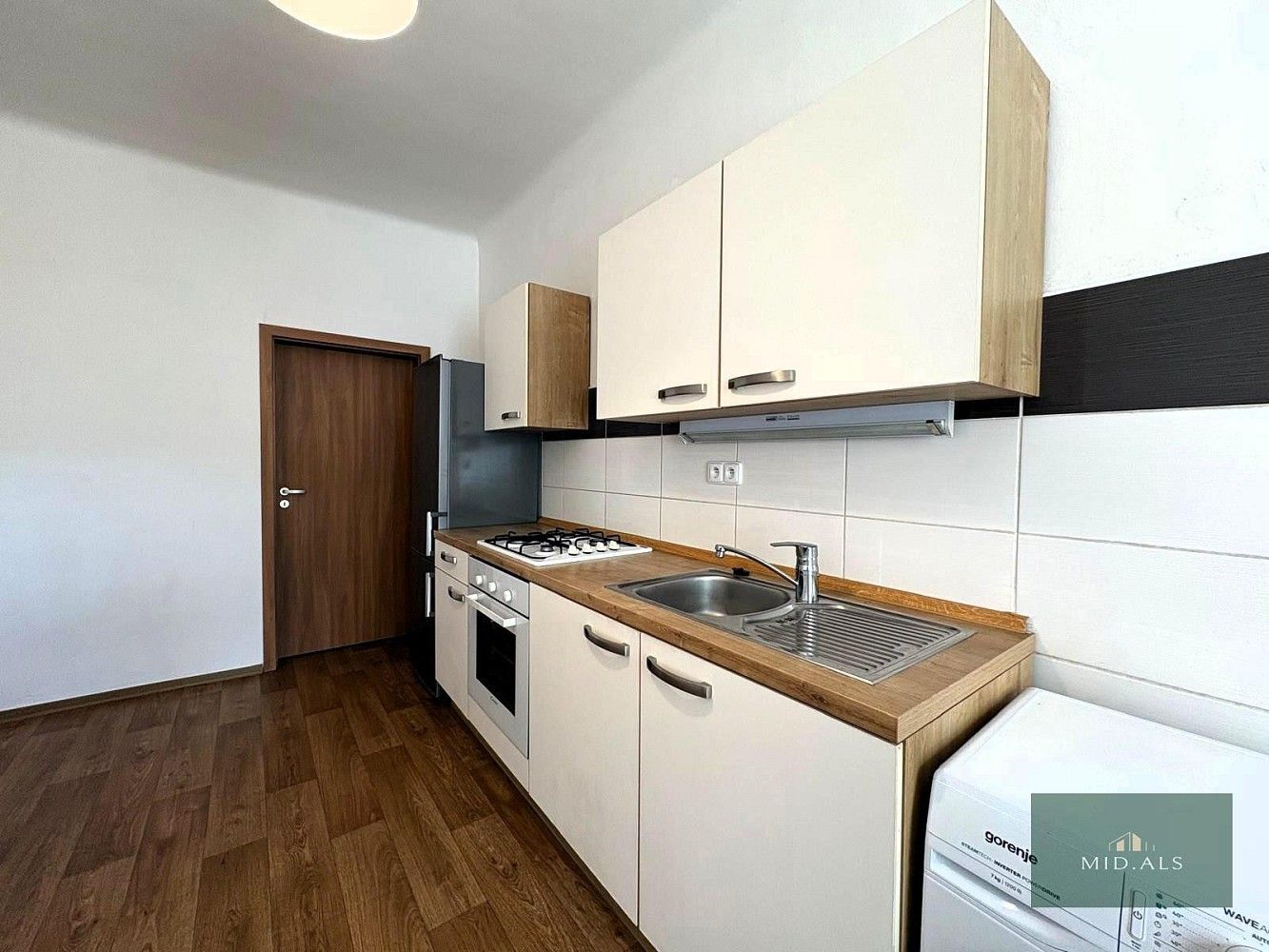 Byt 2+kk · 39 m² · Plzeň - Jižní Předměstí, okres Plzeň-město, Plzeňský kraj - 3