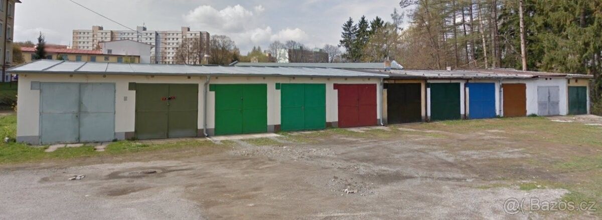 Garáže, Velešín, 382 32