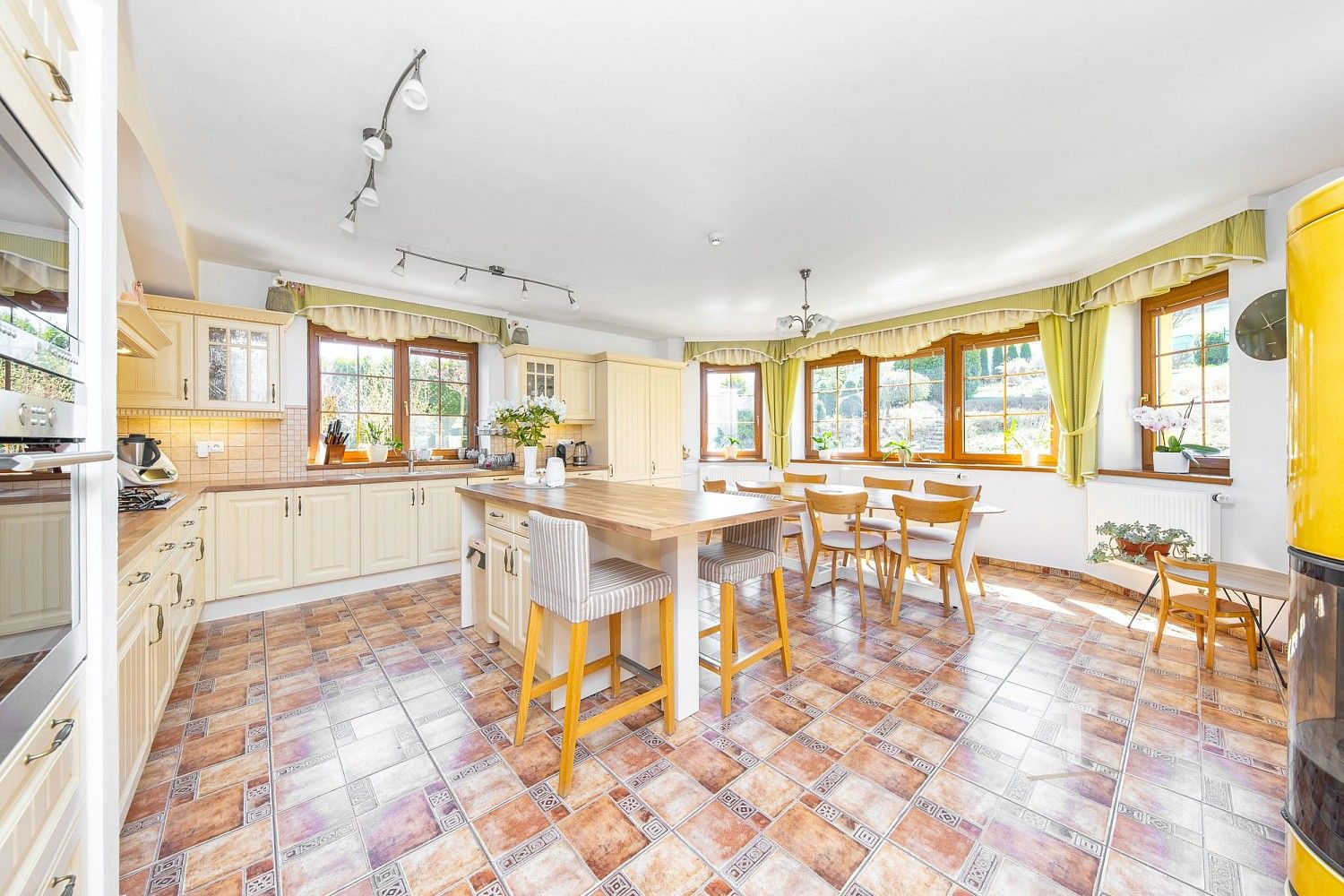 Prodej rodinný dům - Lipová-lázně, okres Jeseník, 232 m² - 5