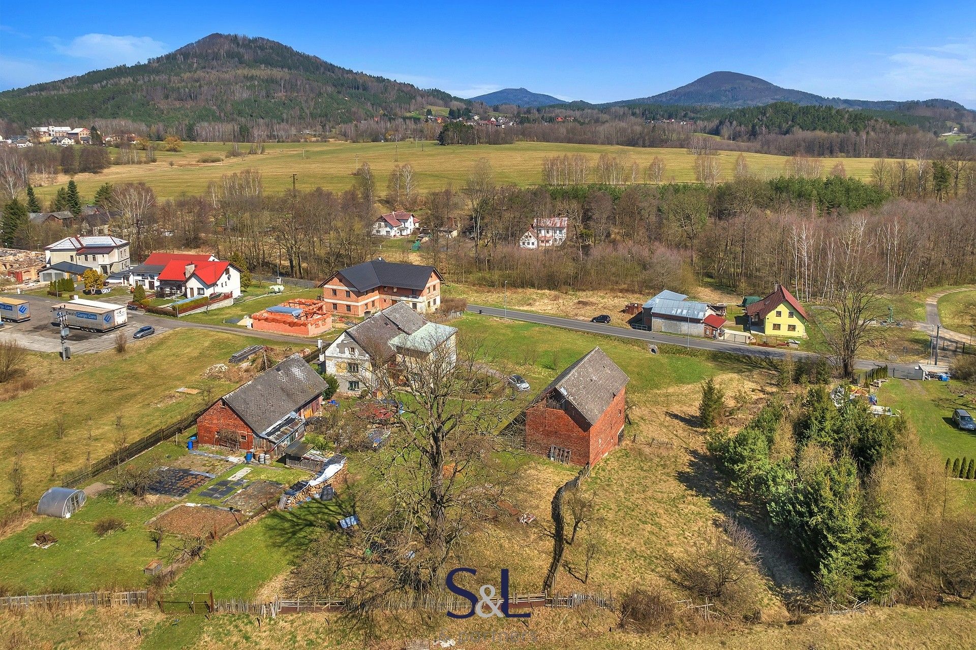 Pozemky pro bydlení, Tovární, Cvikov