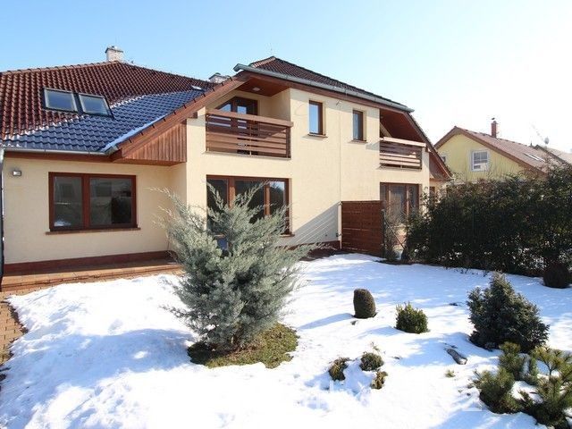 Rodinné domy, Říčky, 193 m² - 1