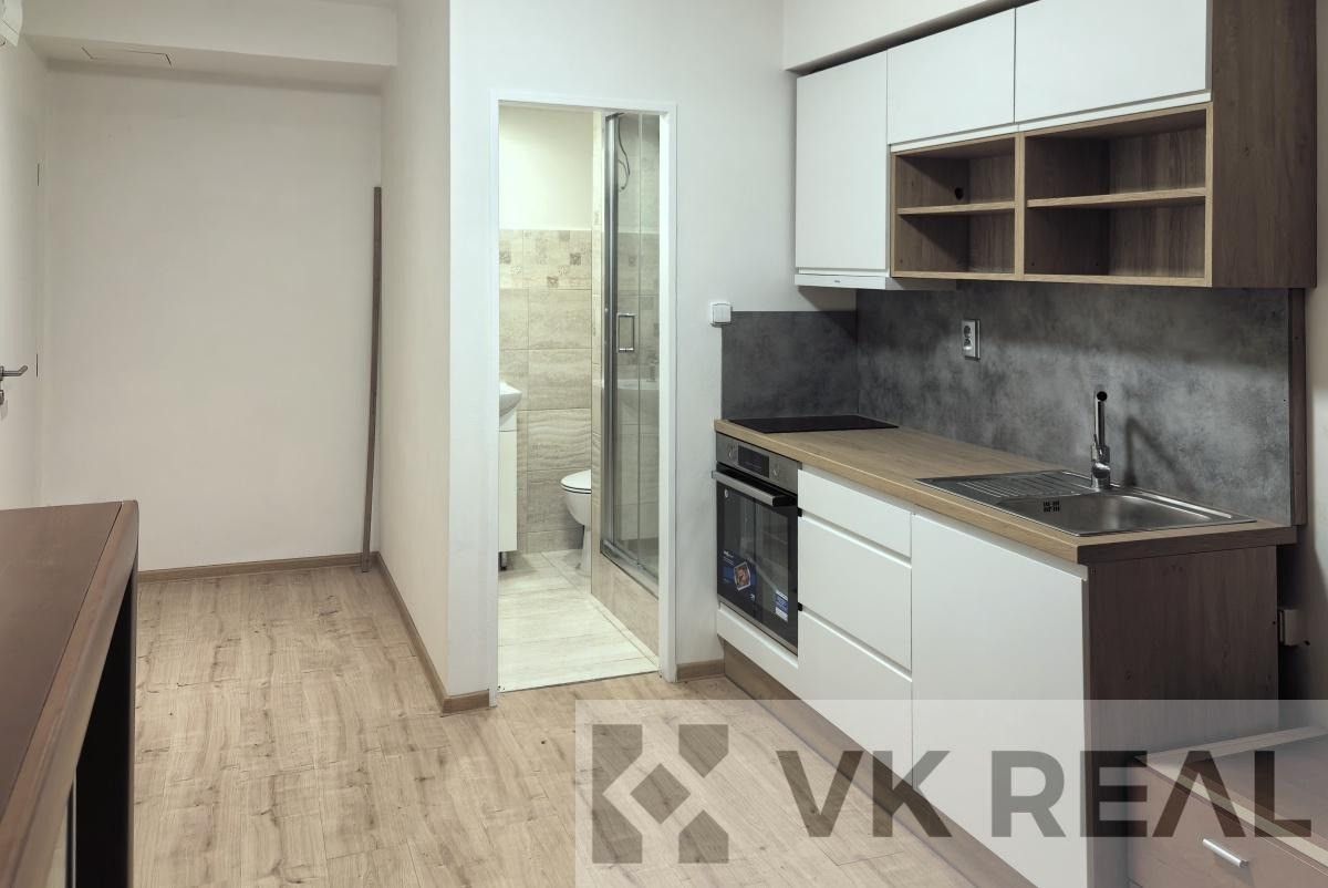 Prodej kancelář - Peroutkova, Praha, 18 m²