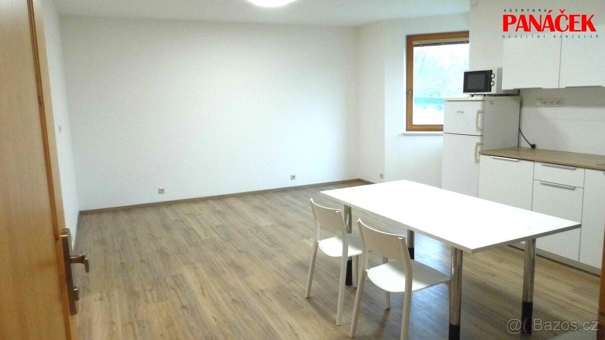 Pronájem byt - Zlín, 763 02