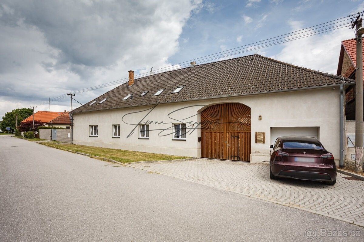 Prodej restaurace - Hluboká nad Vltavou, 373 41