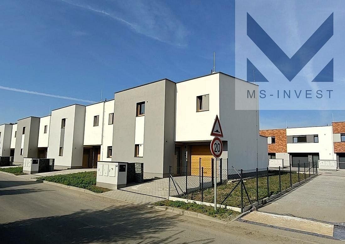 Rodinný dům · 160 m² · Praha - Satalice, okres Praha 19, Hlavní město Praha - 4
