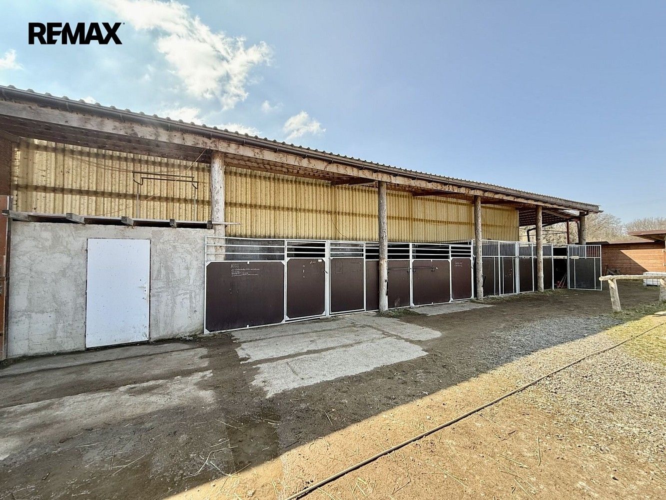 Zemědělské objekty, Spálené Poříčí, okres Plzeň-jih, Plzeňský kraj, 164 000 m² - 2