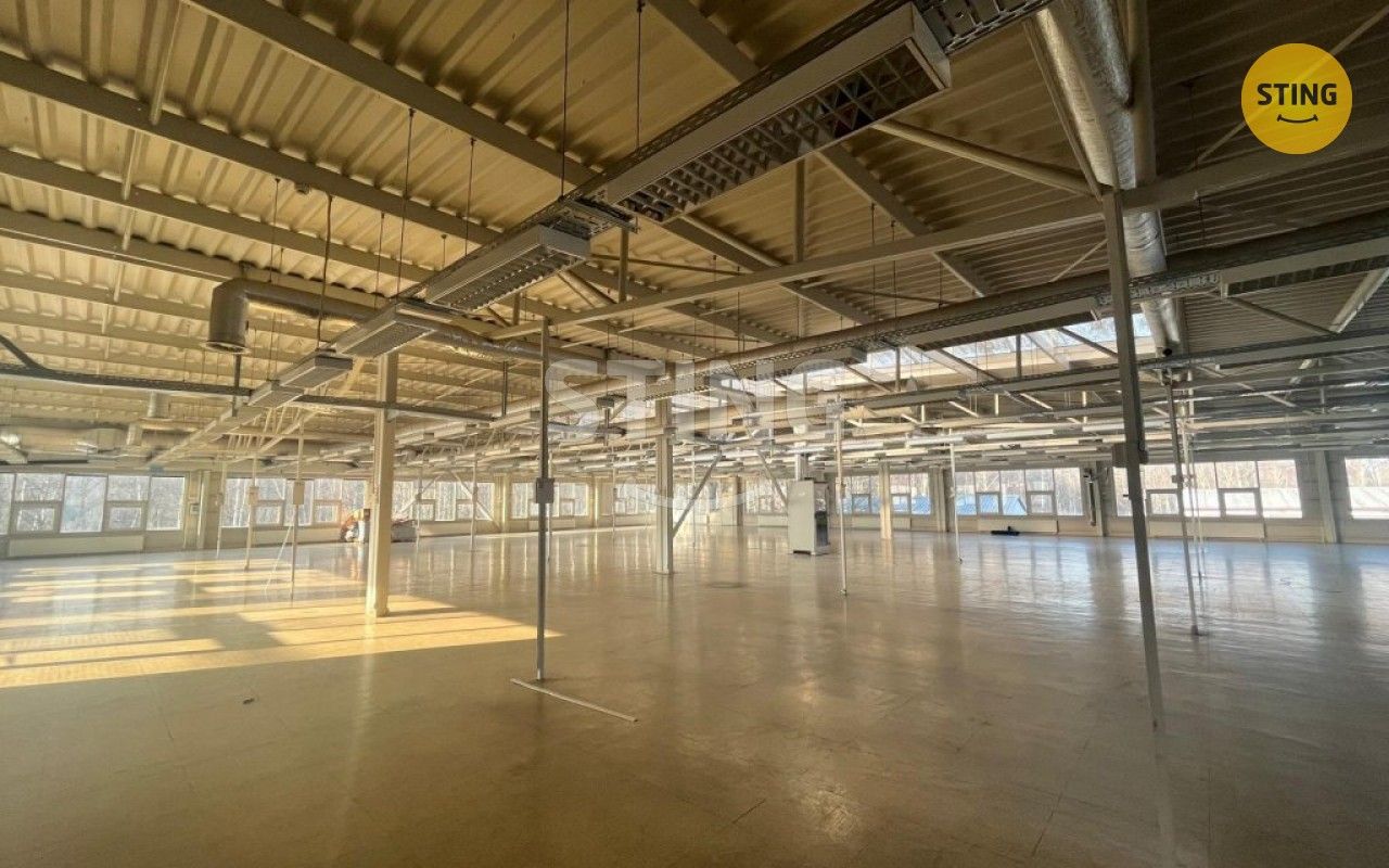 Sklady, Uhlířská, Ostrava, 1 095 m²